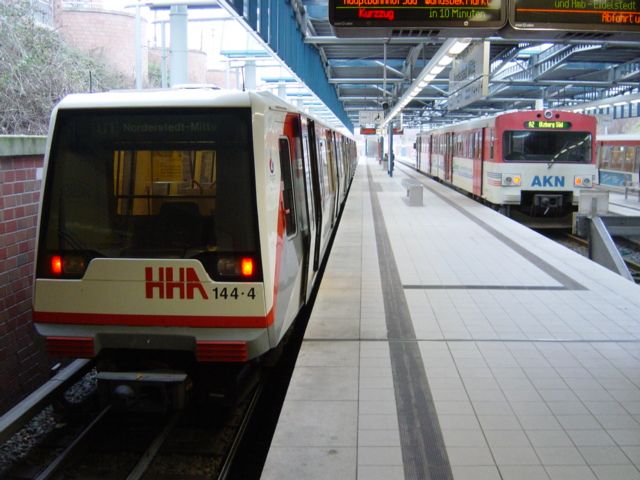 Norderstedt: U-Bahn und AKN